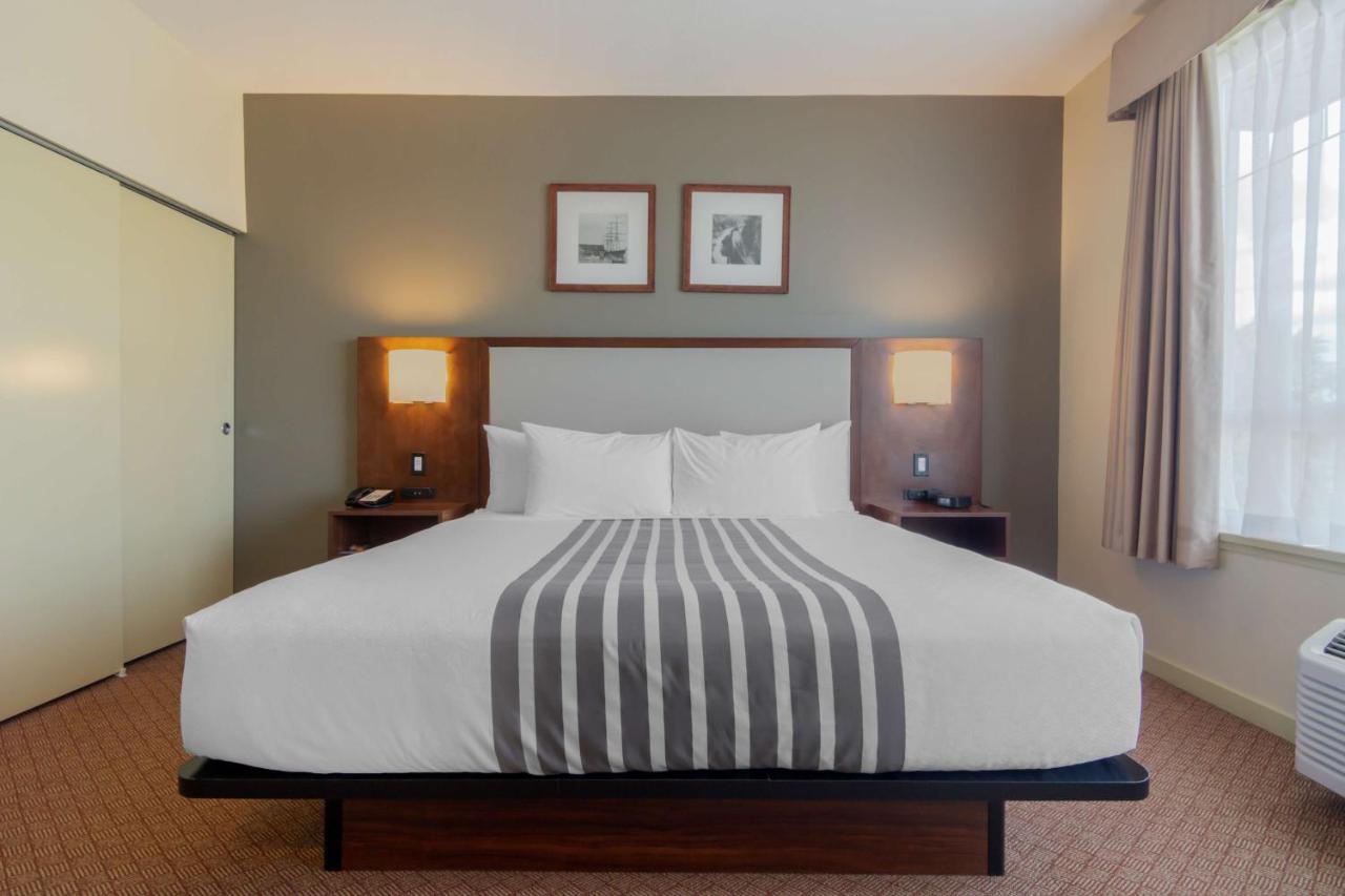 Western Hotel 3*