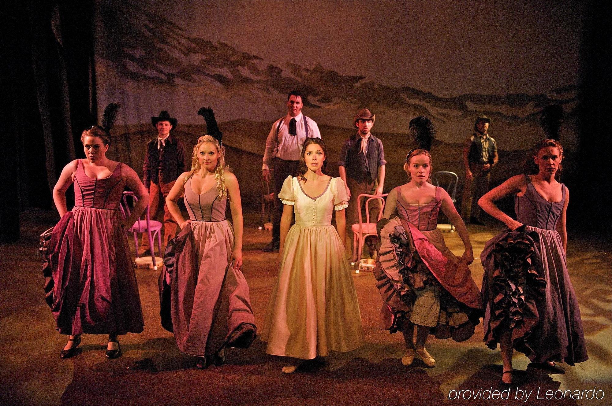Western 3*